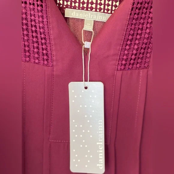 Daniel Rainn Burgundy Blouse - Picture 3 of 3